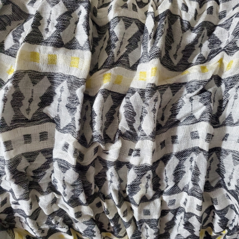 Scarf - Picture 2 of 3